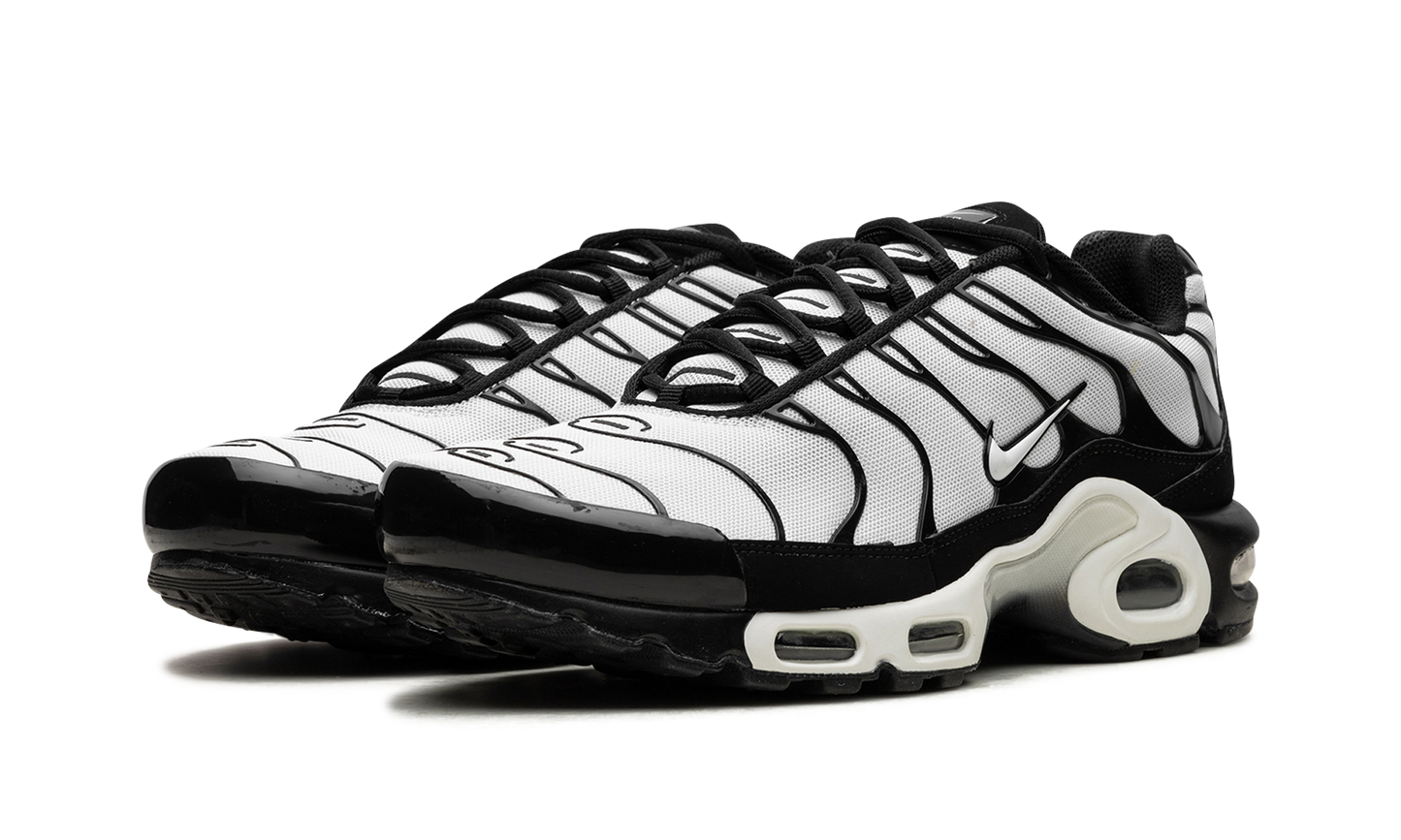 Air Max Plus "Oreo" 852630 032