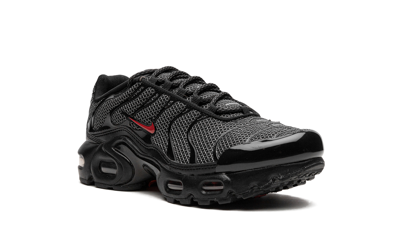 Air Max Plus GS "Bred" DQ1104 001