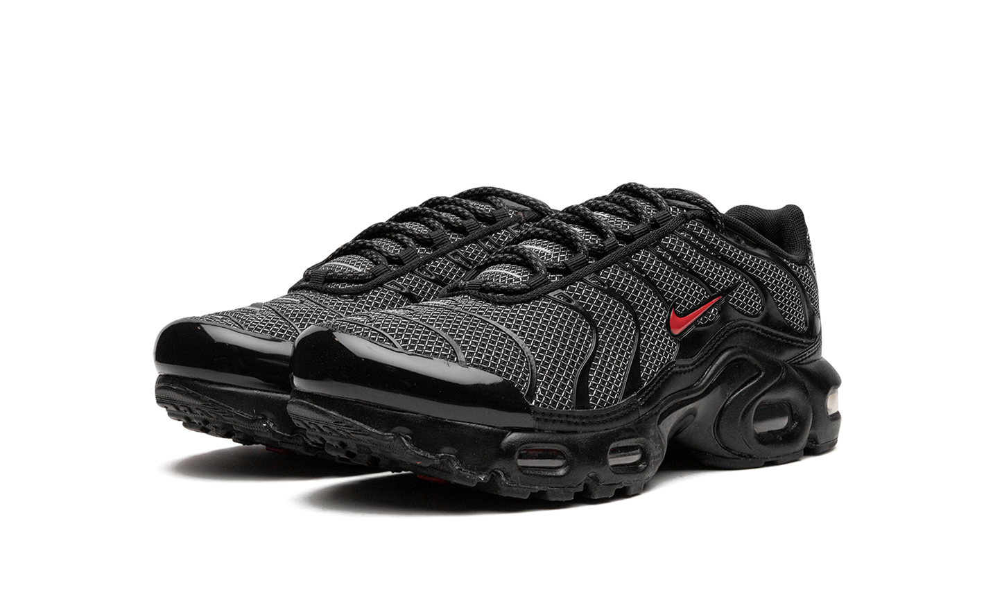 Air Max Plus GS "Bred" DQ1104 001